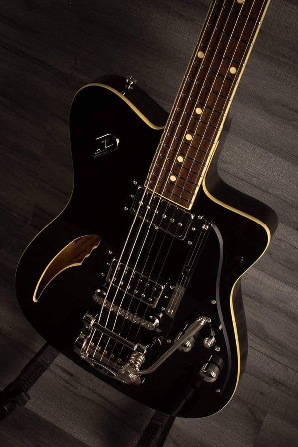 Duesenberg Caribou In Black With Hard Case - MusicStreet