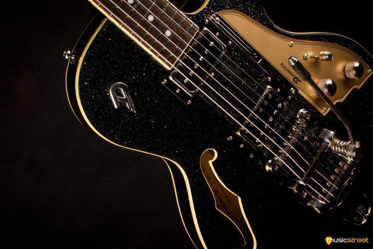 USED - Duesenberg Starplayer Tv In Black Sparkle With Hard Case