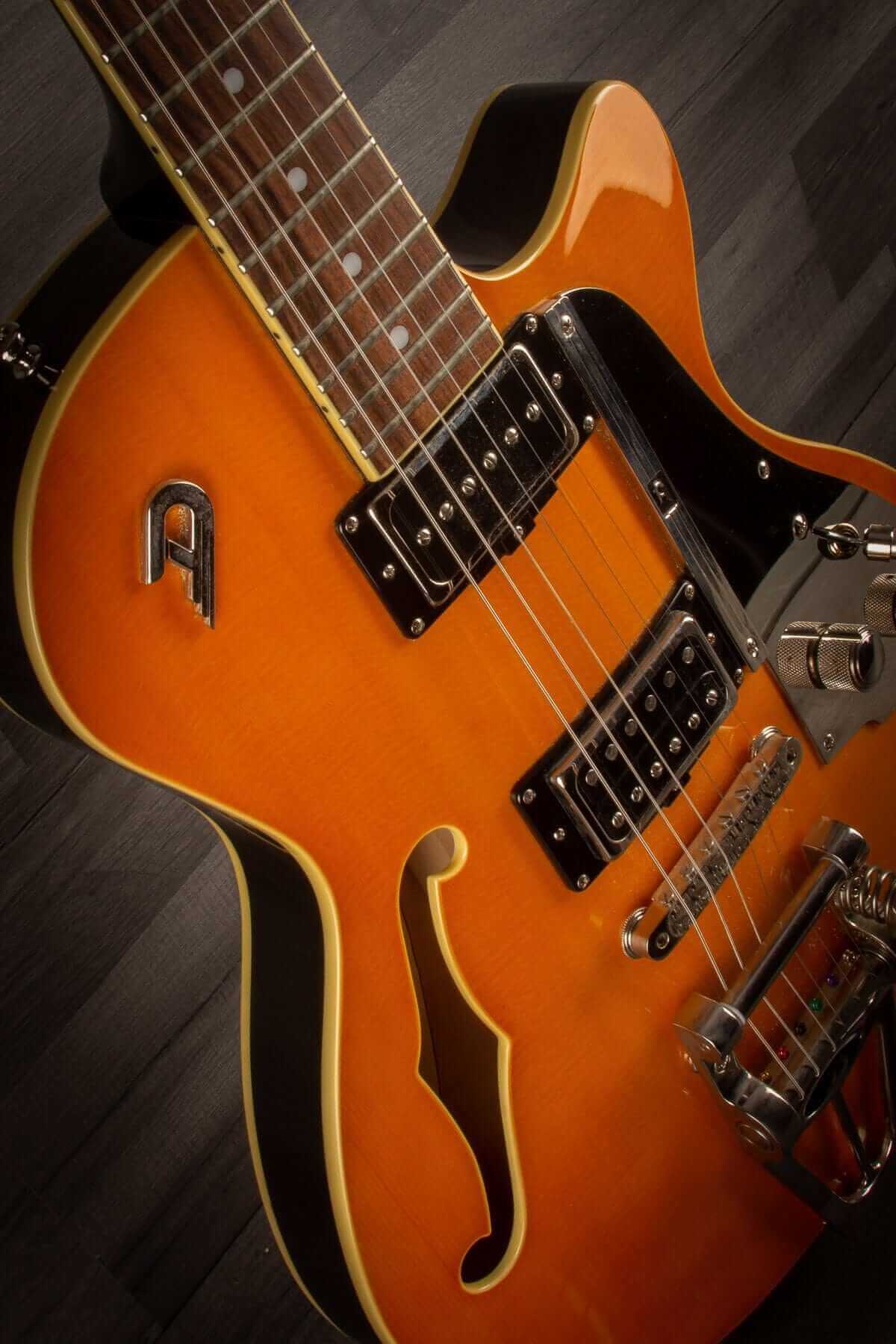 Duesenberg Electric Guitar USED - Duesenberg Starplayer TV - Vintage Orange inc Hard case