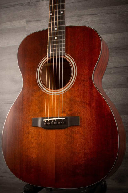 Eastman E1 OM-CLA - With Deluxe Gig Bag