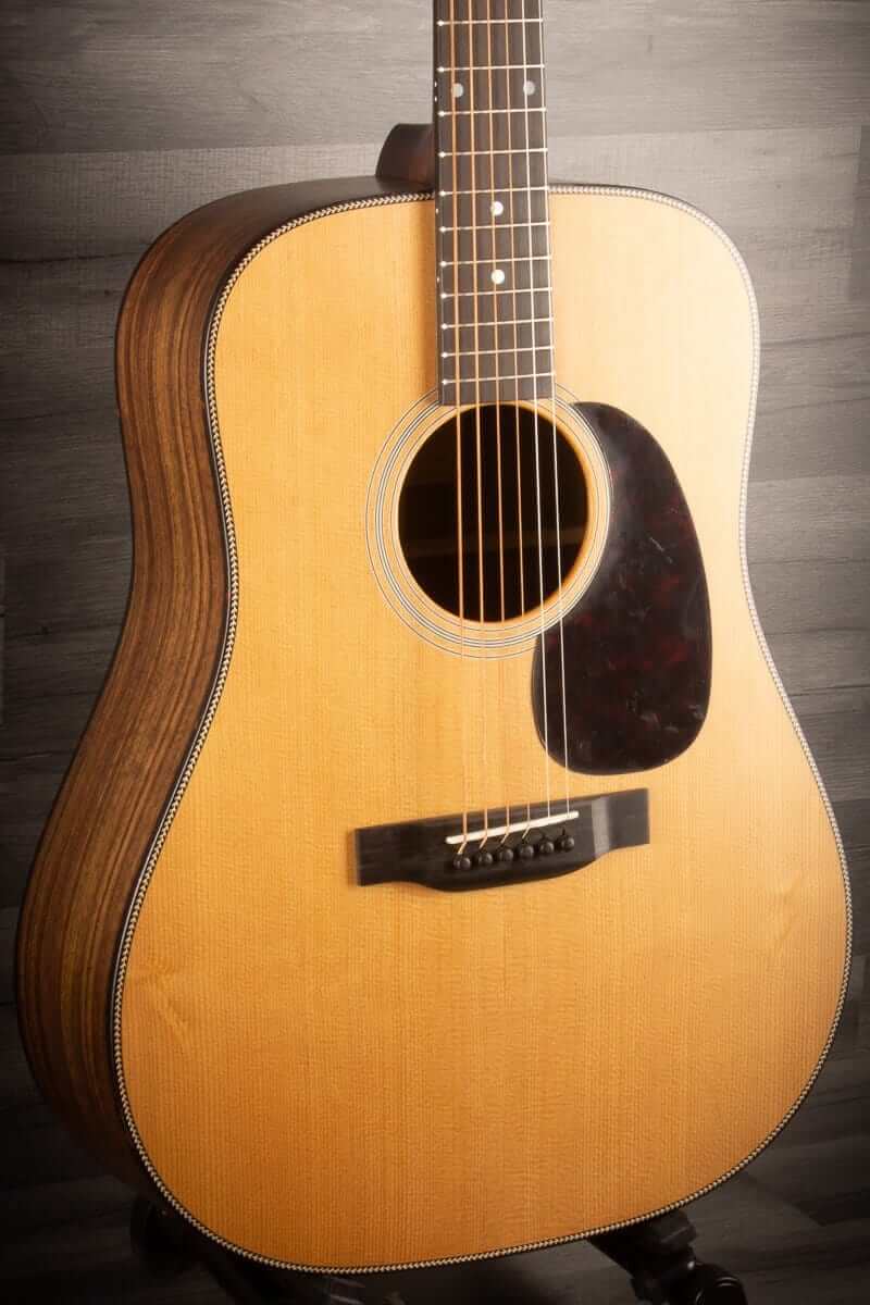 Eastman E3DE Dreadnought Electro-Acoustic Guitar, Natural