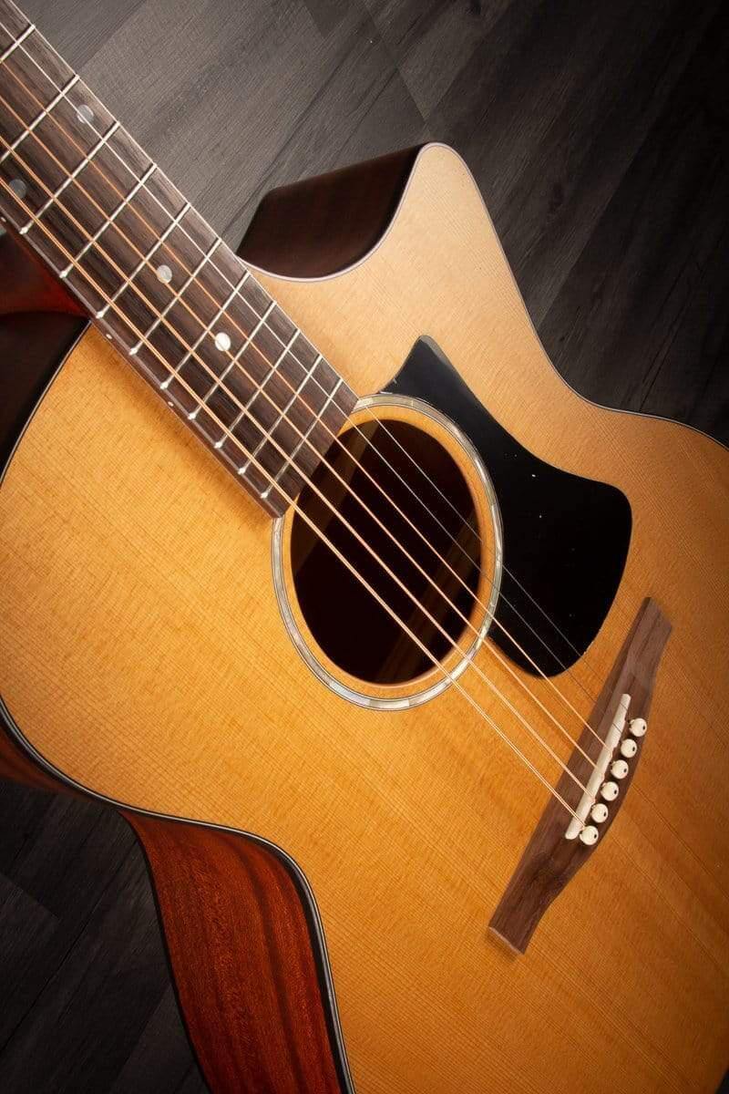 Eastman PCH1 GACE - Grand Auditorium Electro Acoustic Guitar WITH Gig Bag