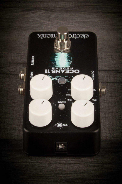 Electro-Harmonix Oceans 11 Reverb Pedal
