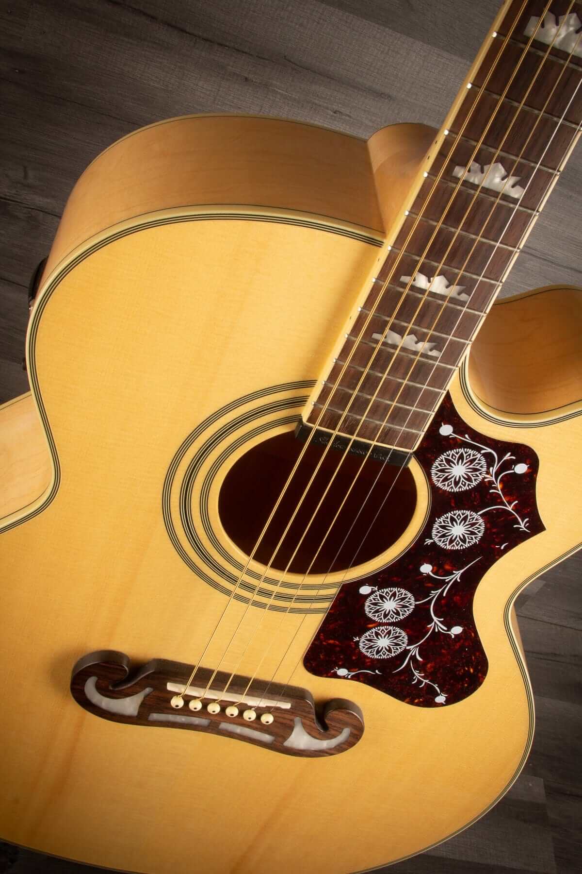 USED - Epiphone EJ-200CE Natural with Hard case