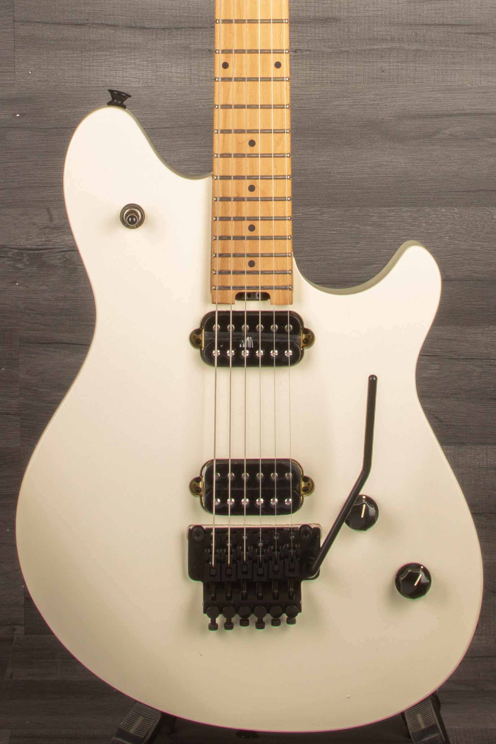 EVH Wolfgang Standard - Cream White