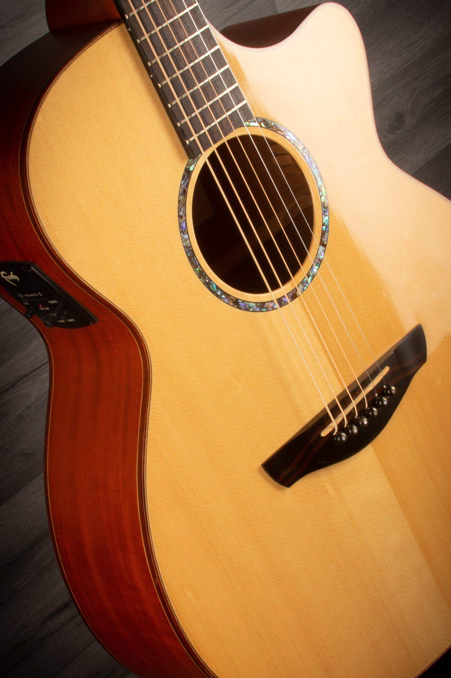 USED - Faith FV Venus gloss top cutaway, Shadow preamp