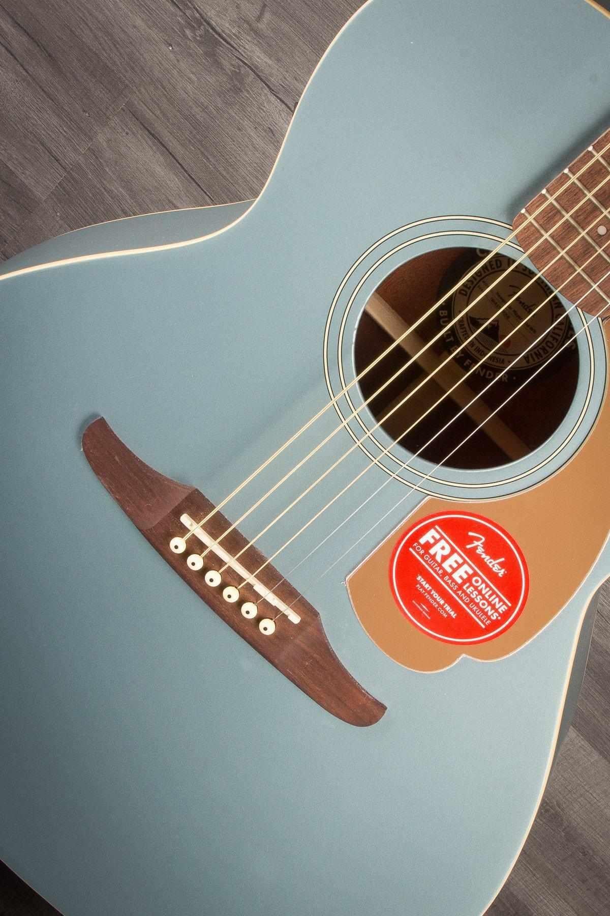 Fender California Series Newporter Player Ice Blue Satin