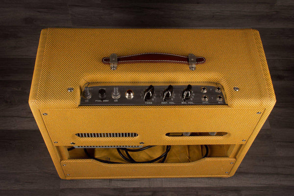 Fender 57 custom deluxe amp hotsell