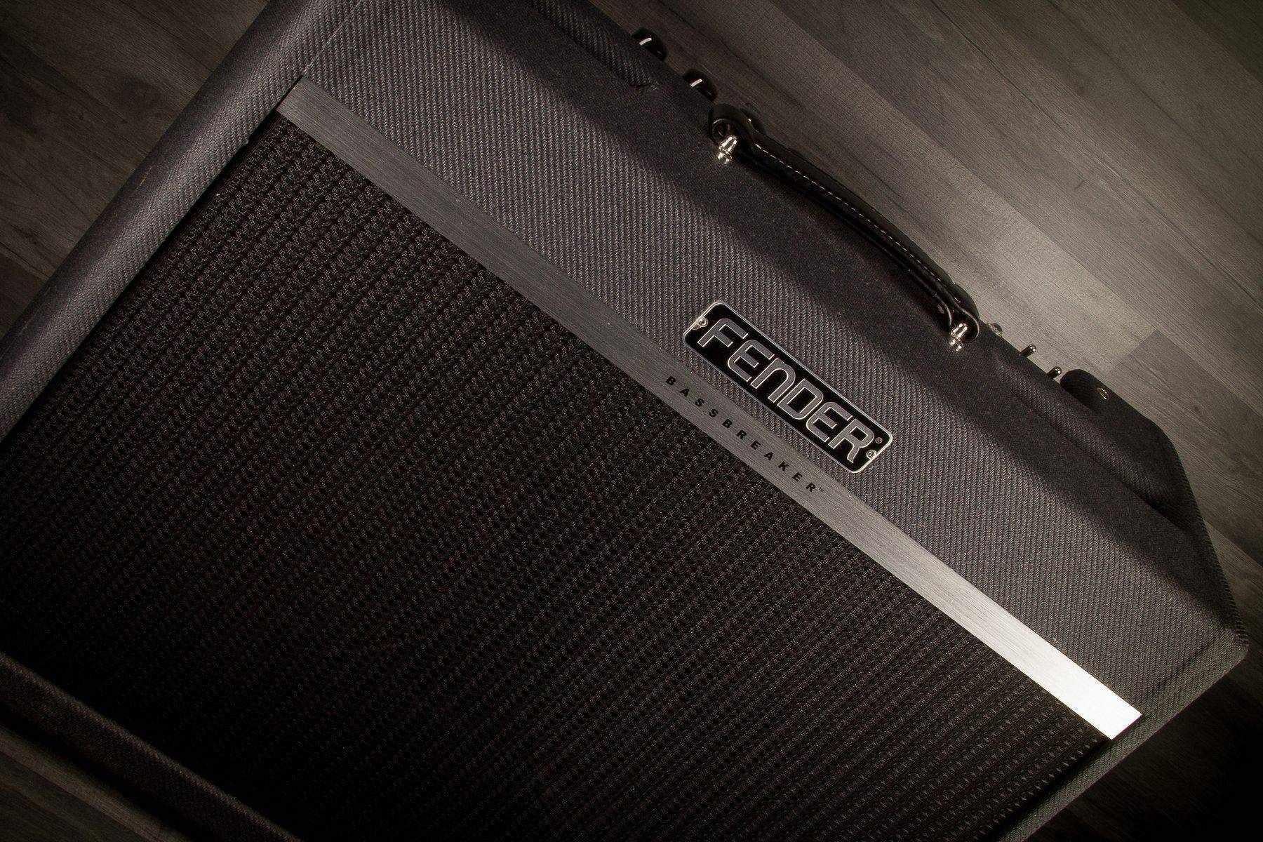 Fender Guitar Amplifier - Bassbreaker 18/30 2X12 Combo