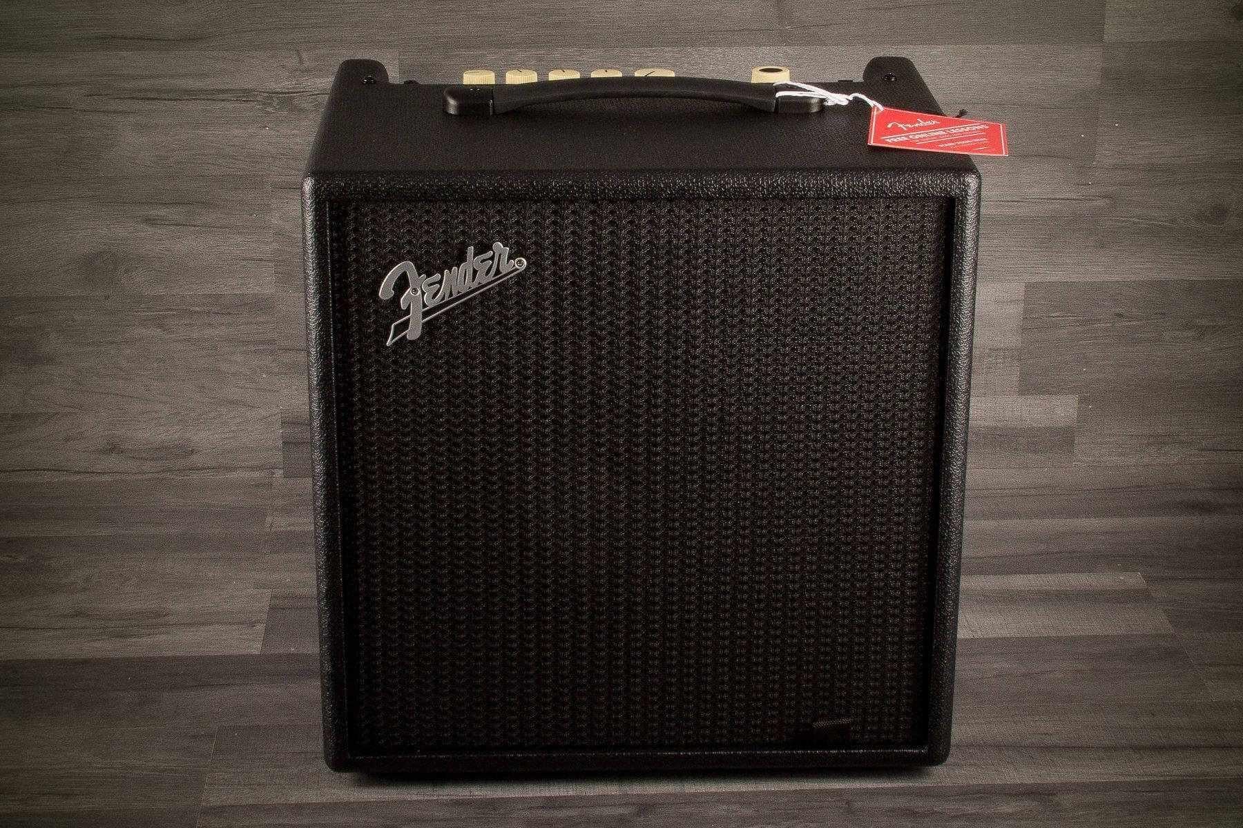 Fender - Rumble LT25 Bass Guitar Amplifier
