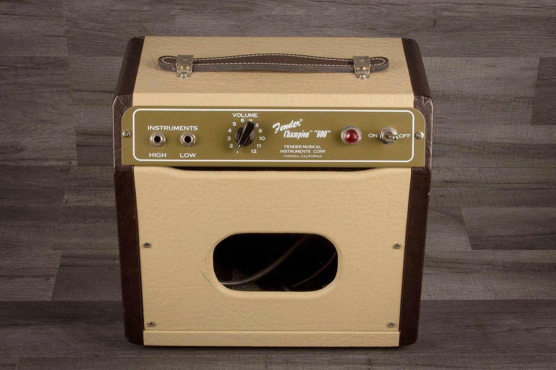 USED - Fender Champion "600"