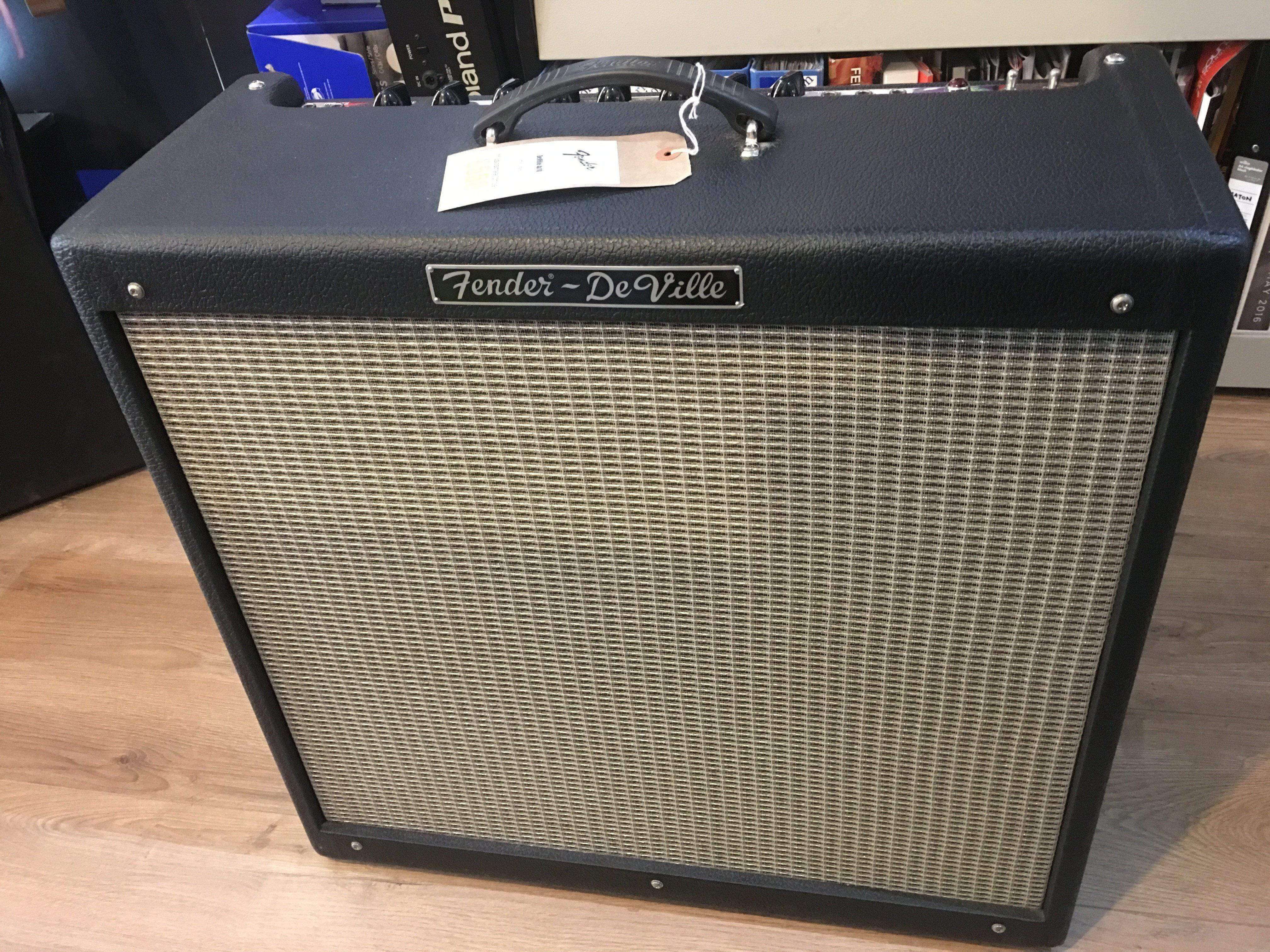 USED - Fender Deville 410 Mki