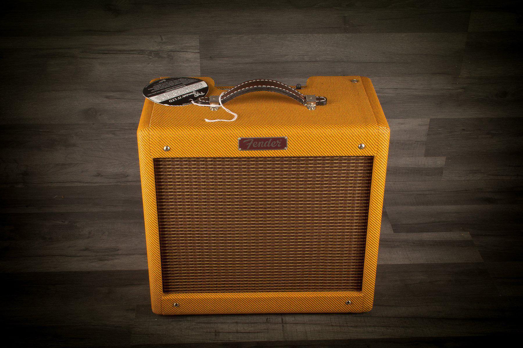 USED - Fender Pro Junior IV Limited Edition - Laquered Tweed