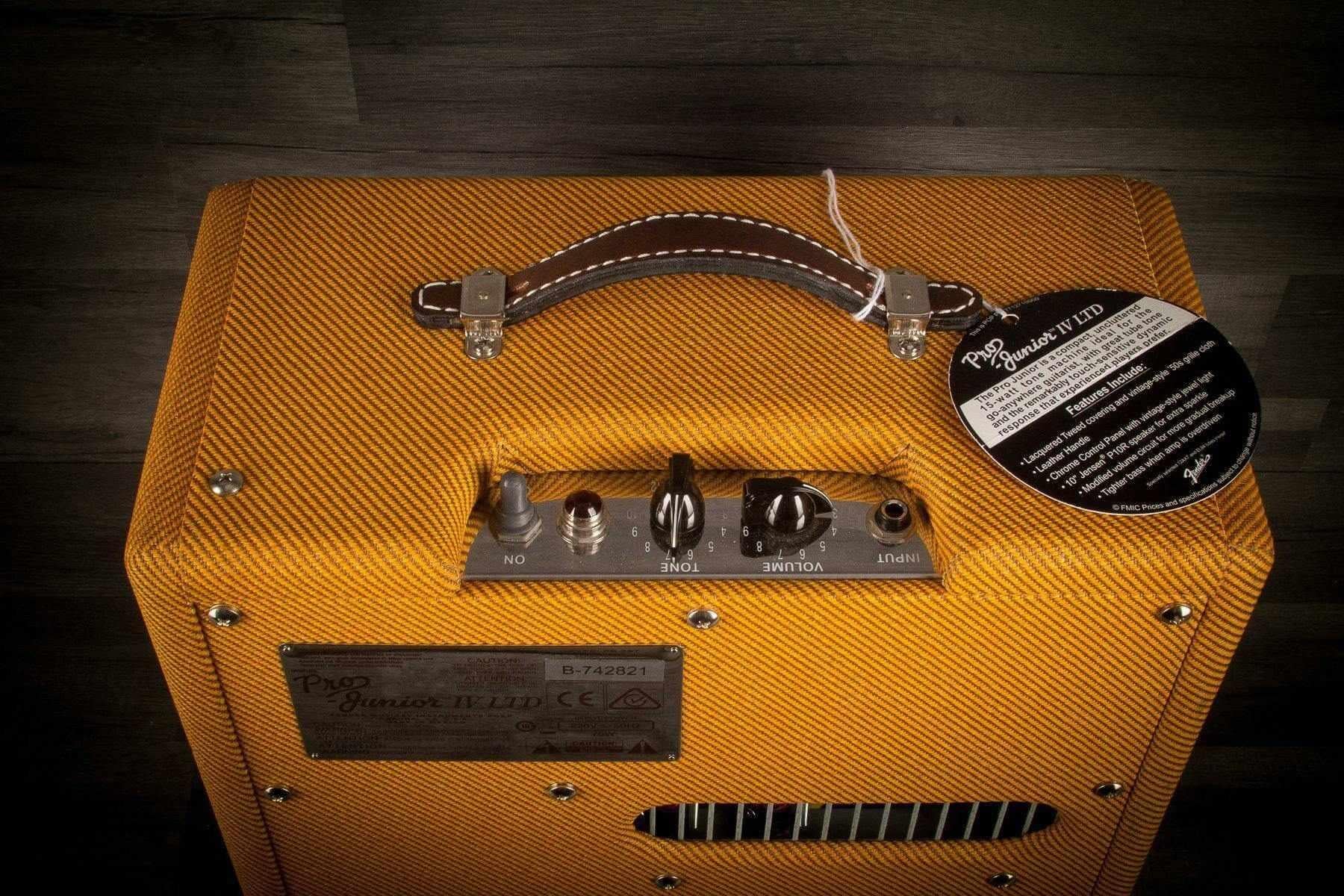 USED - Fender Pro Junior IV Limited Edition - Laquered Tweed