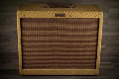 USED - Fender Pro Junior (non standard Cab/speakers)
