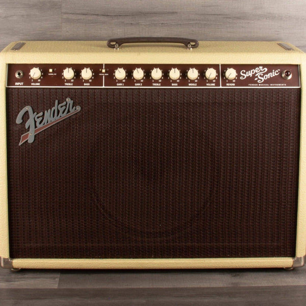 USED - Fender Supersonic 22 Combo - Cream