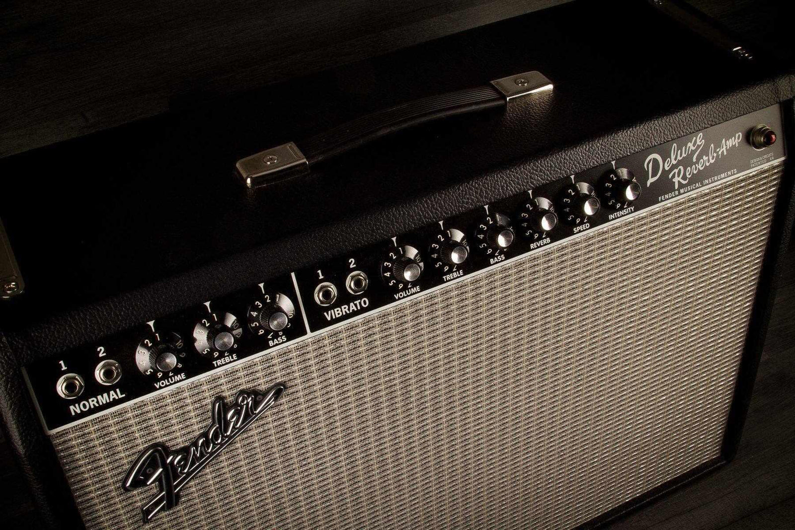 USED - Fender Vintage Reissue '65 Deluxe Reverb 22W Valve Amplifier