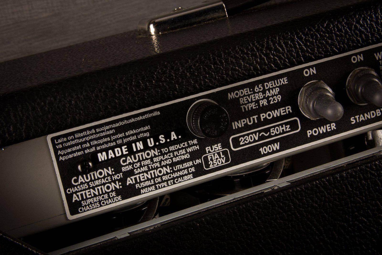 USED - Fender Vintage Reissue '65 Deluxe Reverb 22W Valve Amplifier
