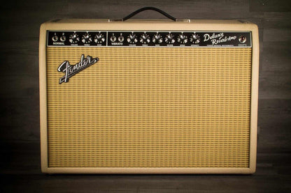 USED - Fender Vintage Reissue '65 Deluxe Reverb 22W Valve Amplifier Limited Ed Cream