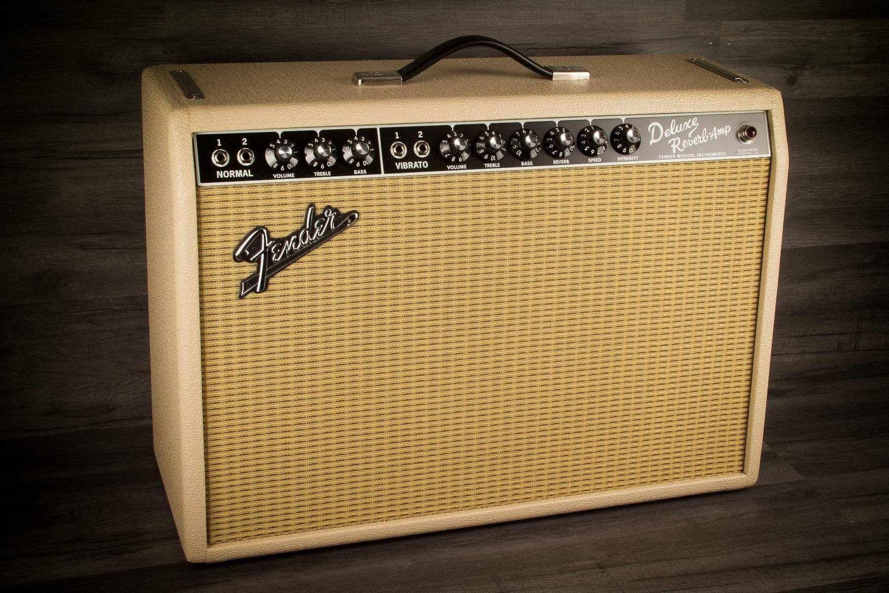 USED - Fender Vintage Reissue '65 Deluxe Reverb 22W Valve Amplifier Limited Ed Cream