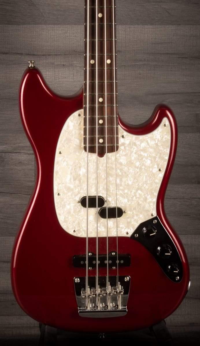 USED - Fender American Performer Mustang Bass - aubergine