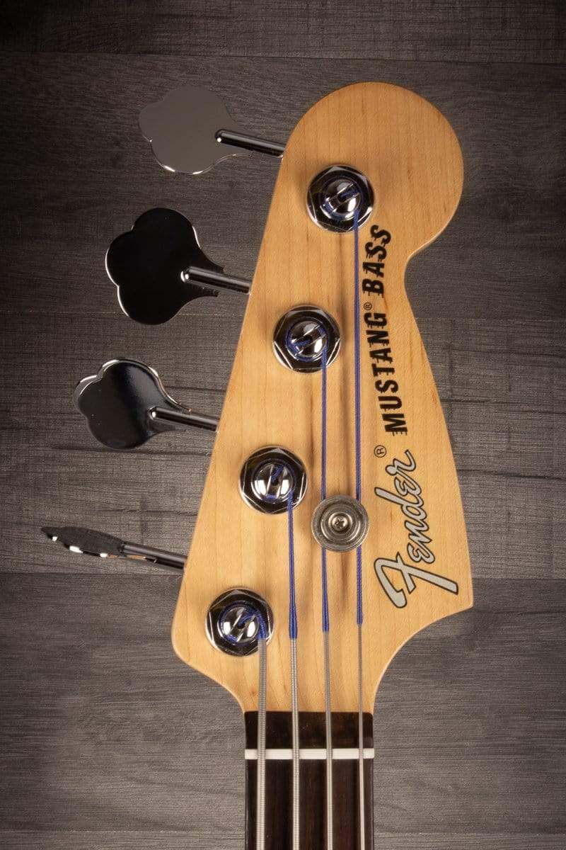 USED - Fender American Performer Mustang Bass - aubergine