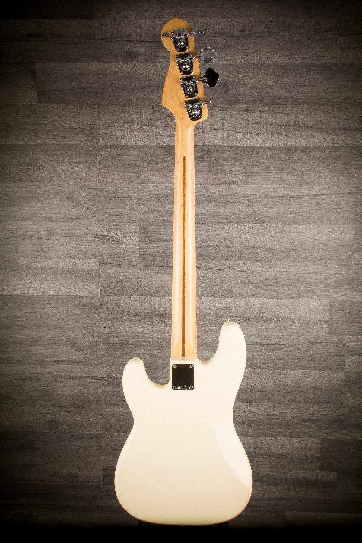 USED - Fender standard P Bass - (MIM 2006) Artic White