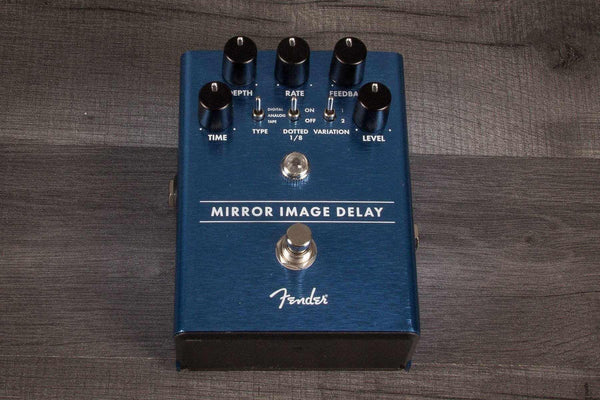 USED - Fender Mirror Image Delay