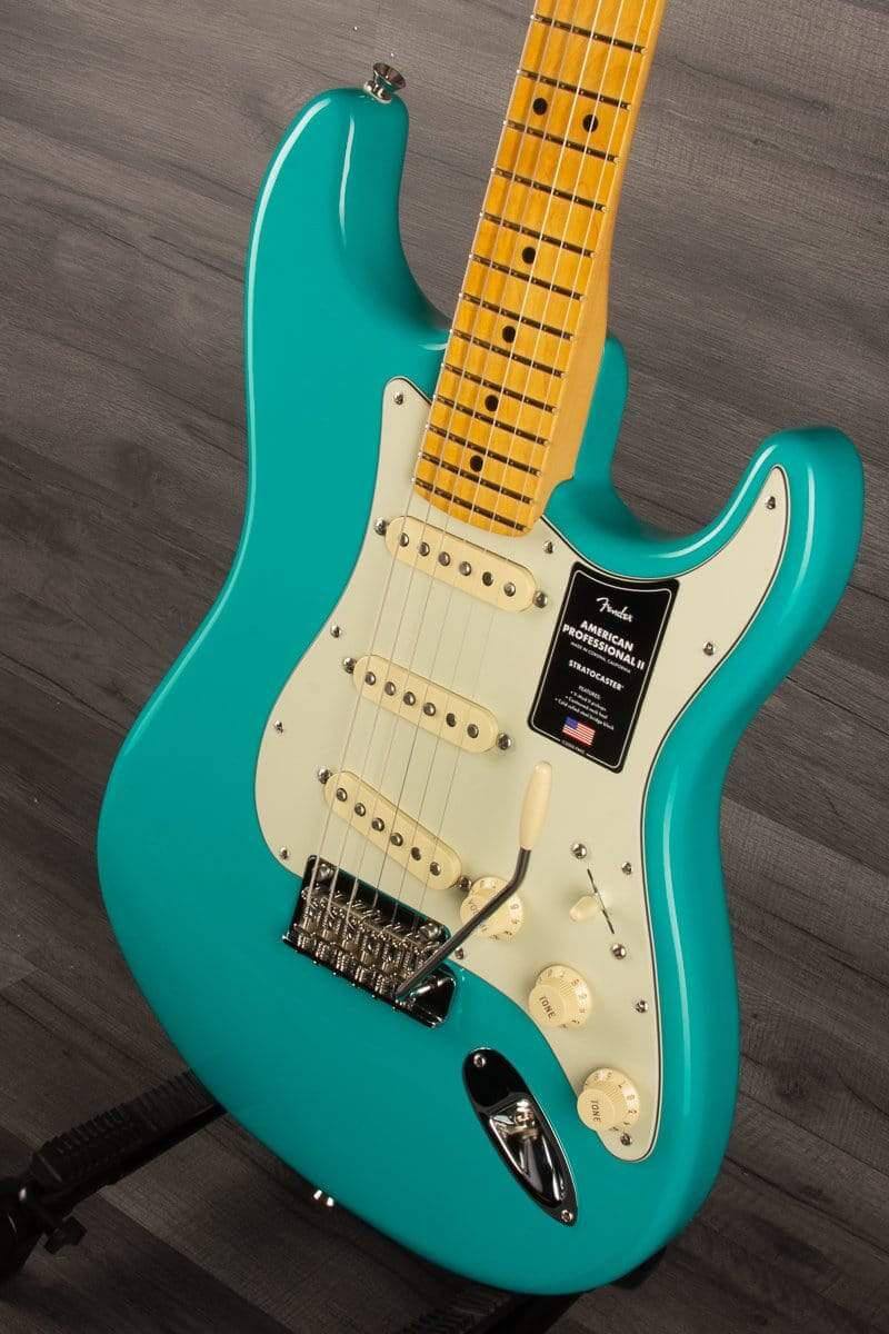 Fender American Professional II Stratocaster - Miami Blue - Maple