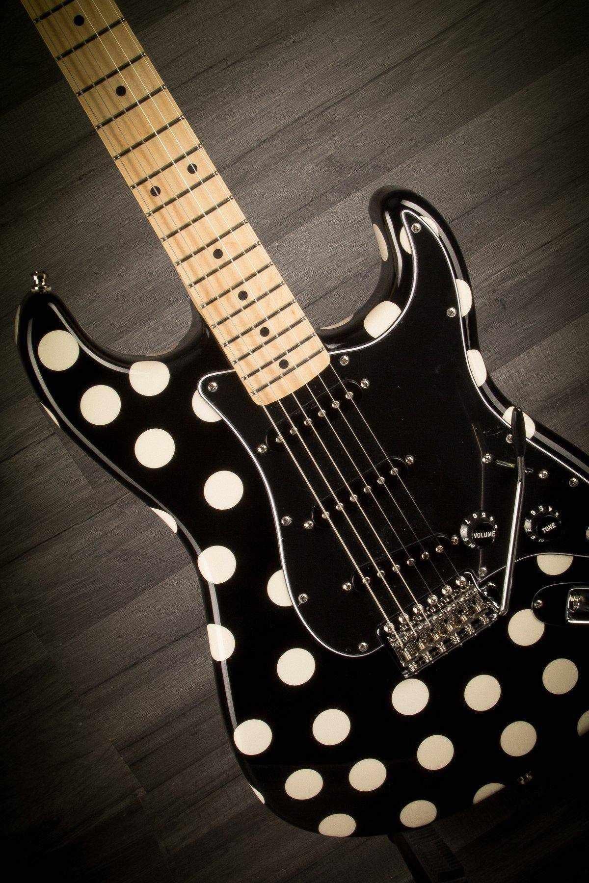 Fender Buddy Guy Polka Dot Stratocaster MN - Black/White Dots
