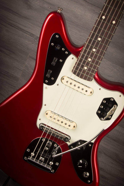 Fender - Classic Player Jaguar Special Candy Apple Red