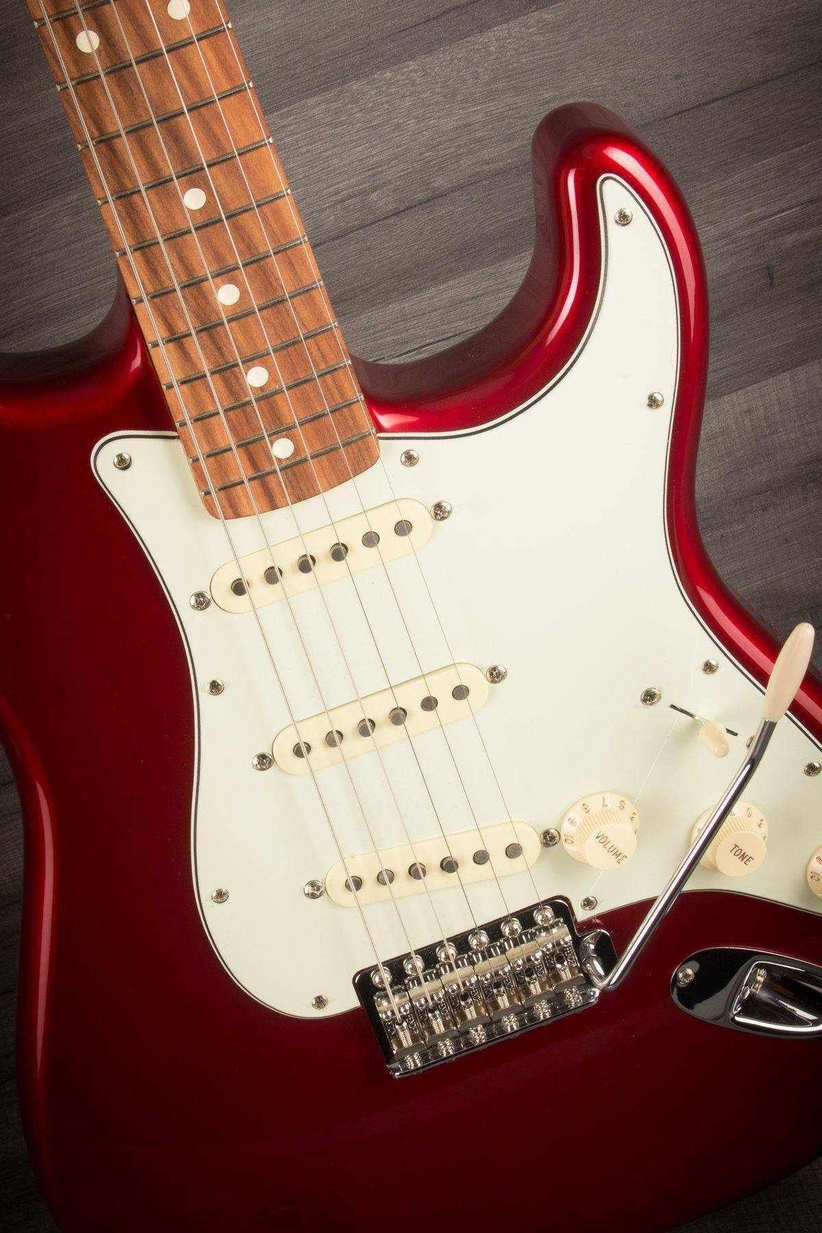 Fender - Classic Series 60'S Stratocaster (Candy Apple Red)
