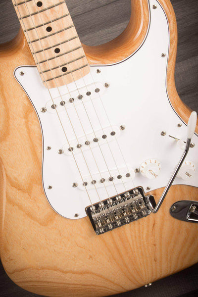 Fender Classic Series '70S Stratocaster, Maple Fingerboard, Natural