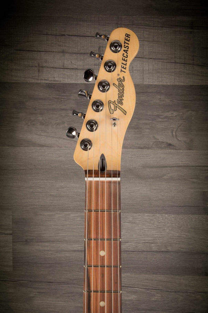 Fender Deluxe Nashville Telecaster in Daphne Blue