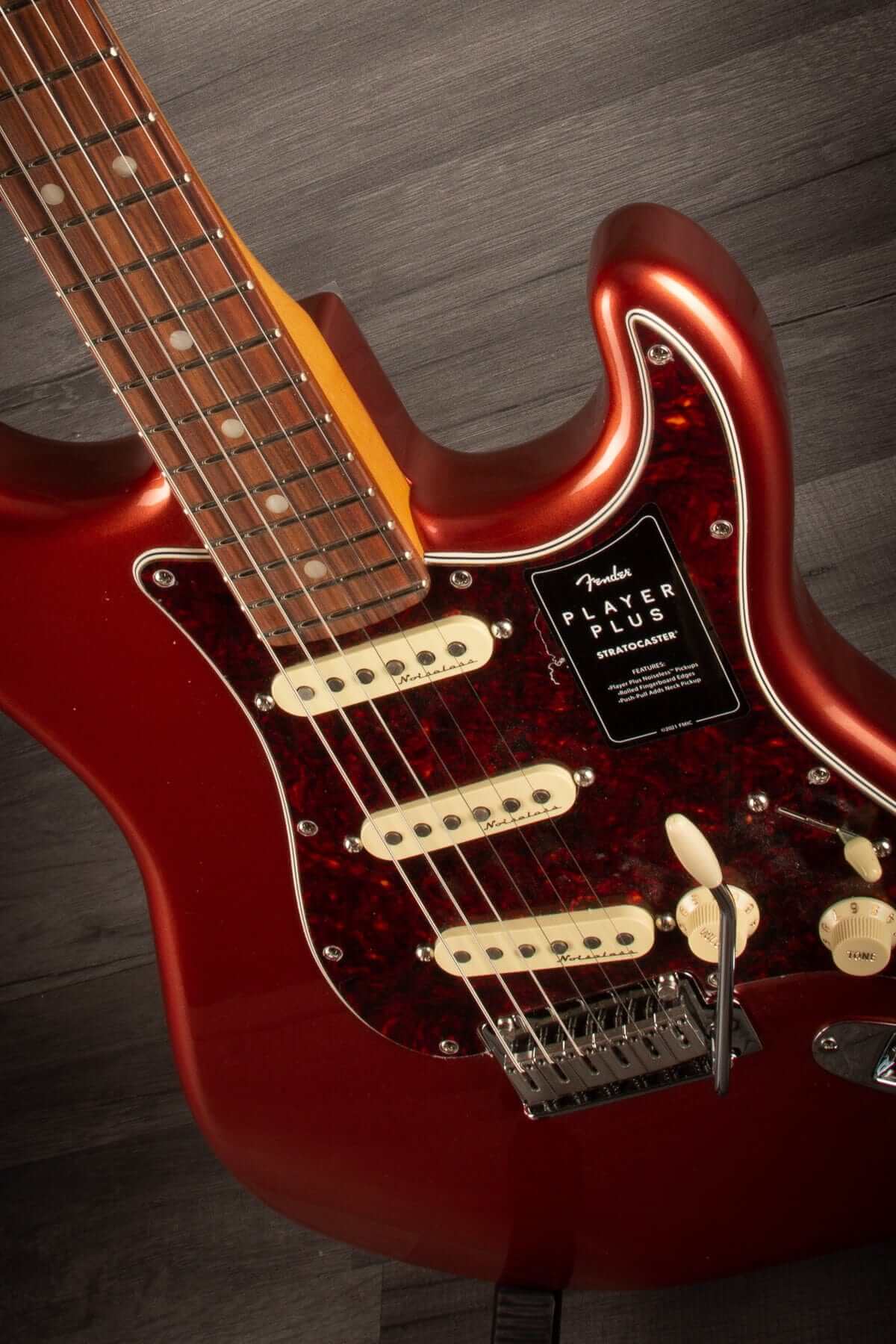Fender Player Plus Stratocaster - Aged Candy Apple Red