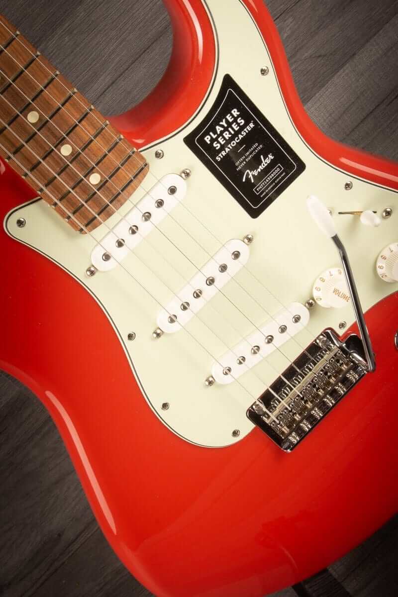 Fender Player Series Stratocaster FSR Limited Edition - Fiesta Red