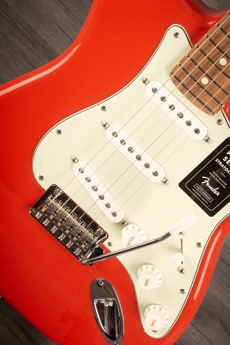 Fender Electric Guitar Fender Player Series Stratocaster FSR Limited Edition - Fiesta Red