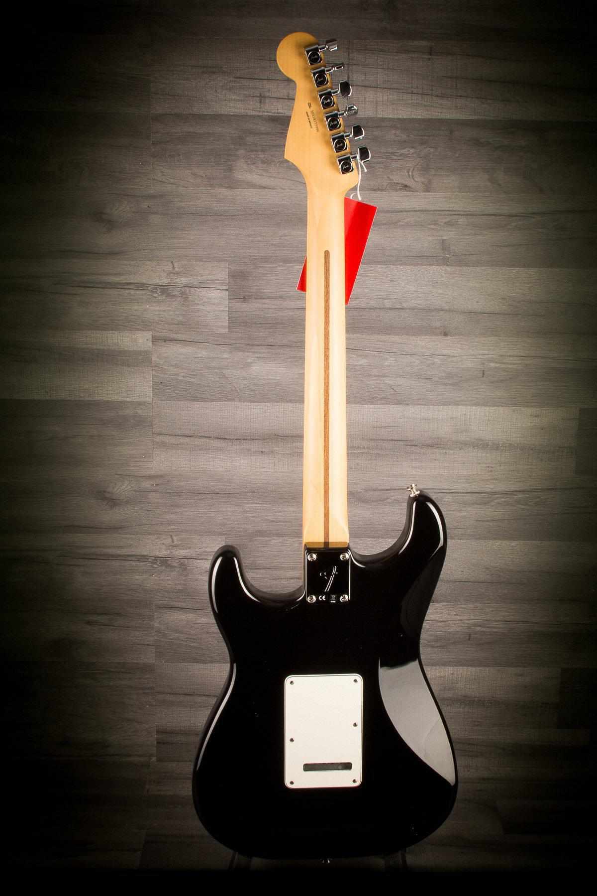 Fender Player Stratocaster - Black / Maple