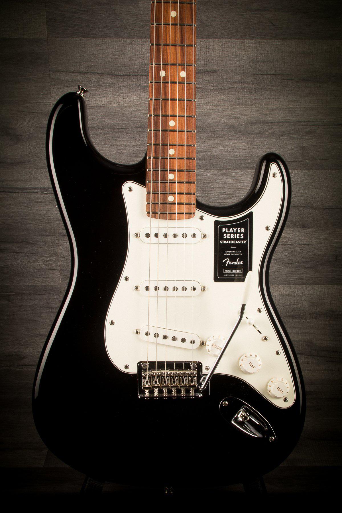 Fender Electric Guitar Fender Player Stratocaster - Black / Pau Ferro