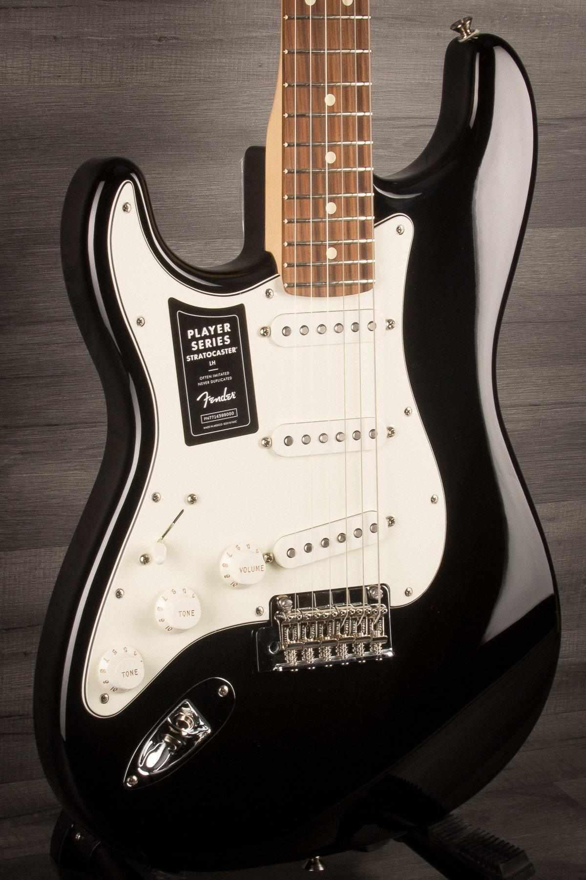 Fender Player Stratocaster Left Handed w/ Pau Ferro Fretboard - Black