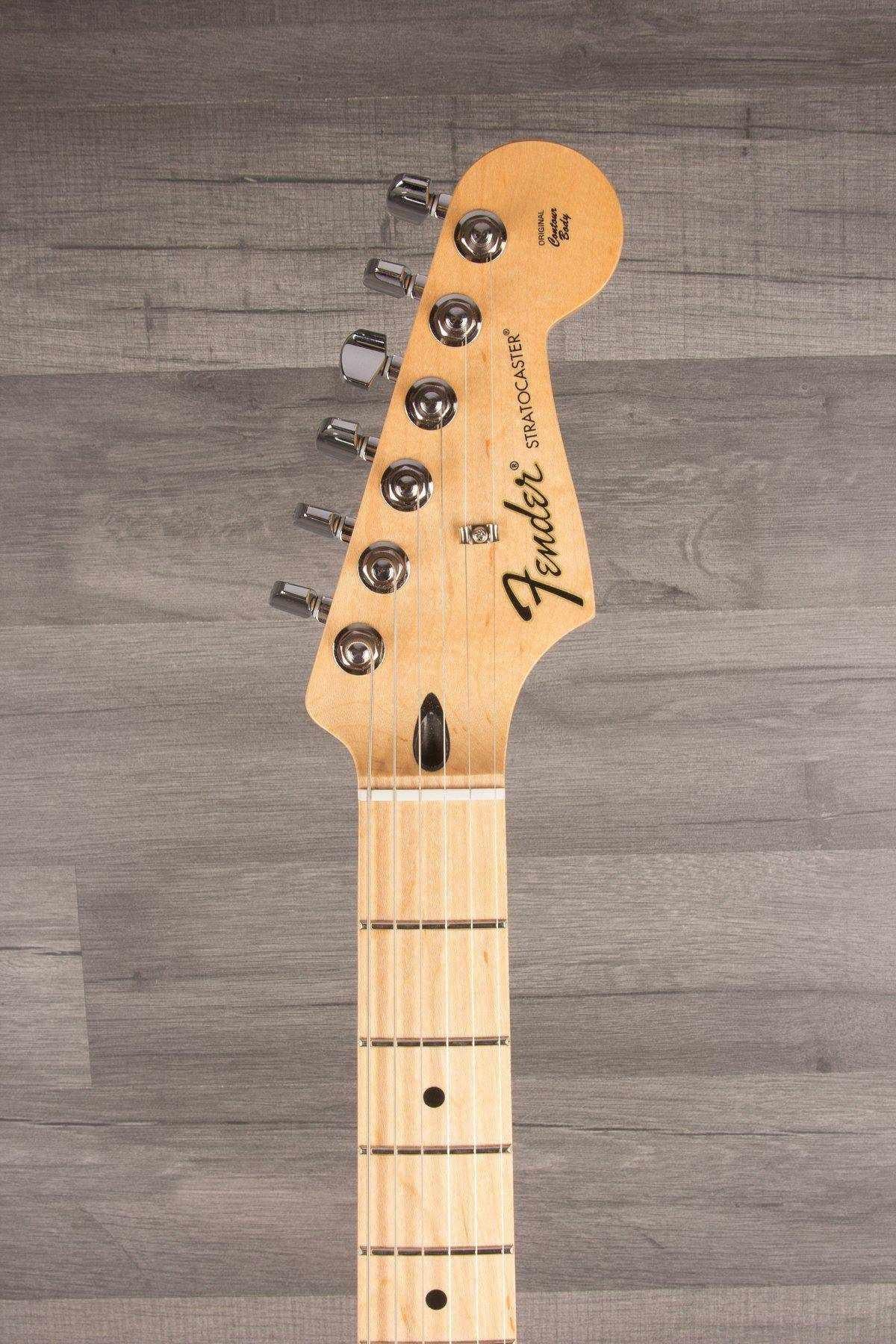 Fender - Standard Stratocaster Candy Apple Red Maple Neck