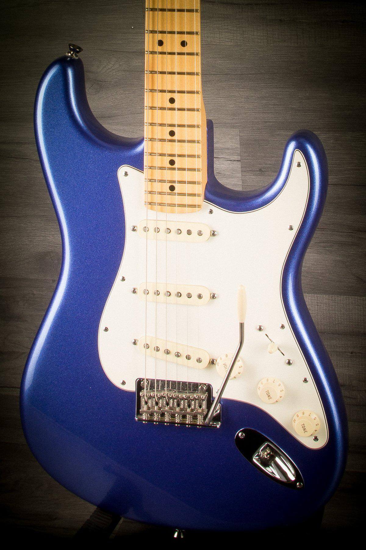 USED - 2014 Fender Ocean Blue Metallic Stratocaster