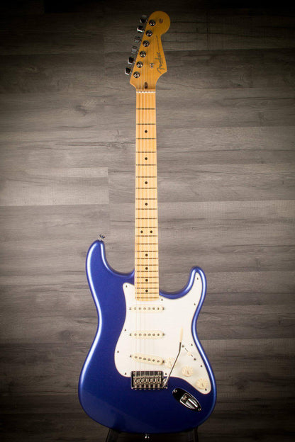 USED - 2014 Fender Ocean Blue Metallic Stratocaster