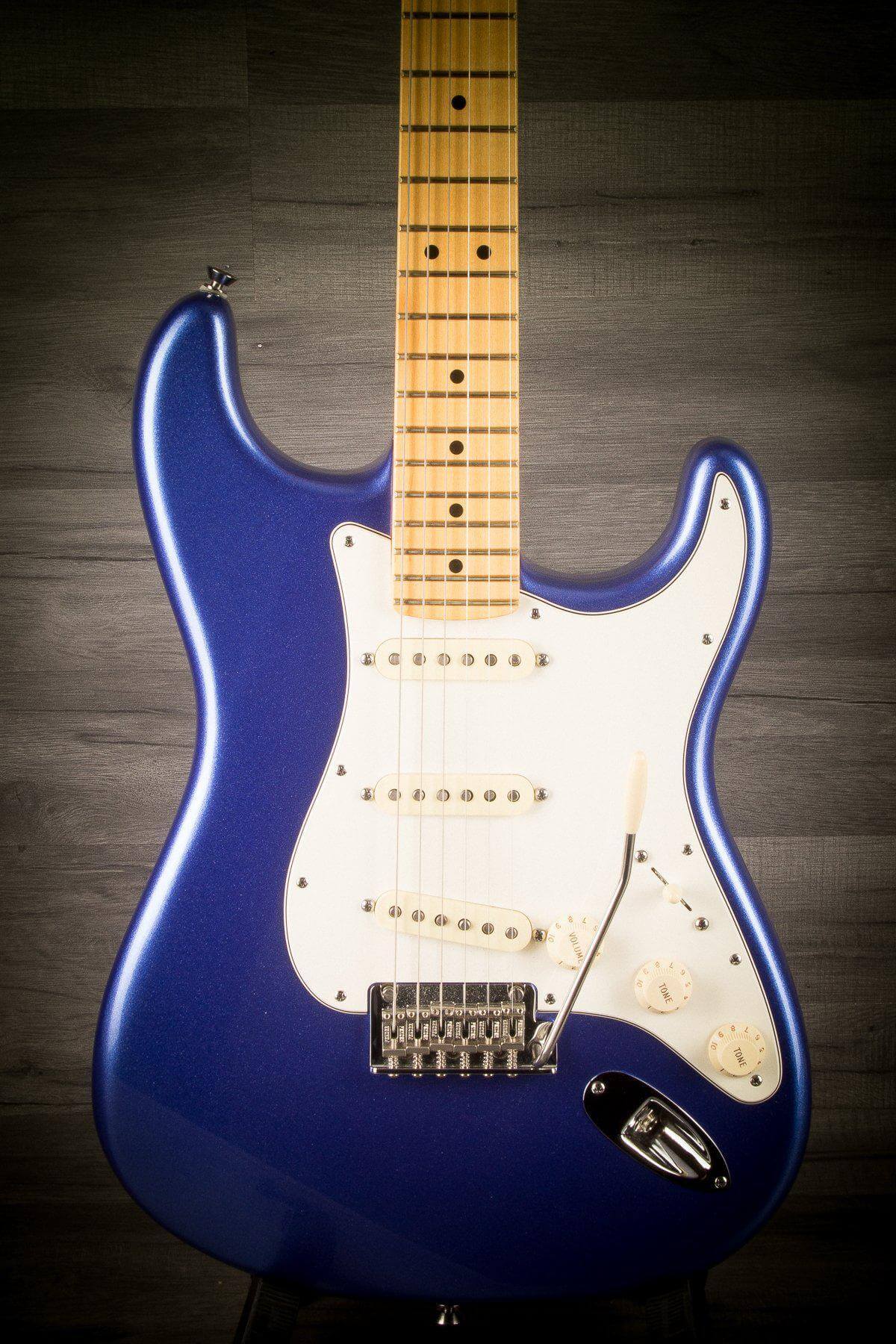 USED - 2014 Fender Ocean Blue Metallic Stratocaster