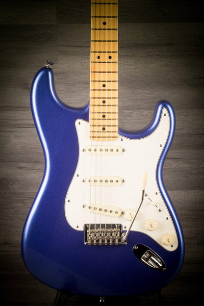 USED - 2014 Fender Ocean Blue Metallic Stratocaster