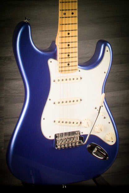 USED - 2014 Fender Ocean Blue Metallic Stratocaster