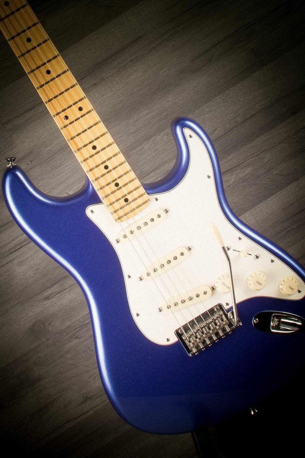 USED - 2014 Fender Ocean Blue Metallic Stratocaster