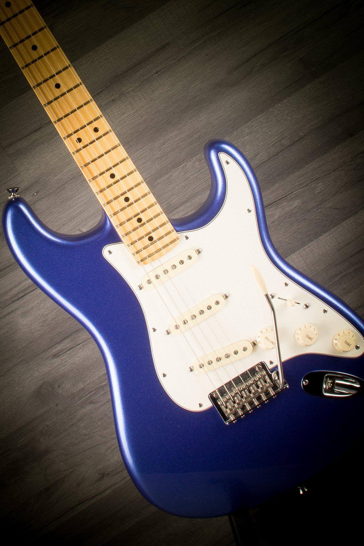USED - 2014 Fender Ocean Blue Metallic Stratocaster