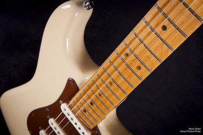 USED - Fender 2004 American Deluxe Stratocaster, White Blonde