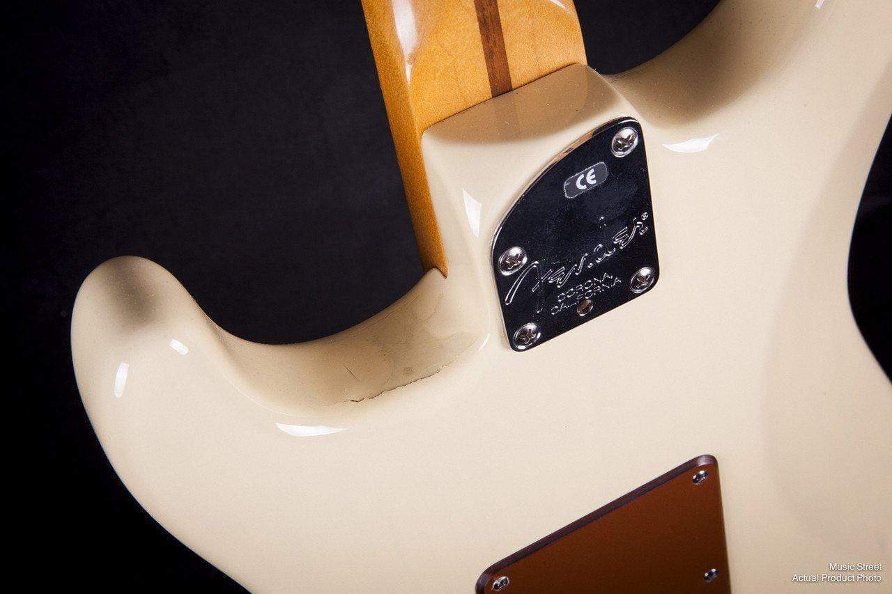 USED - Fender 2004 American Deluxe Stratocaster, White Blonde